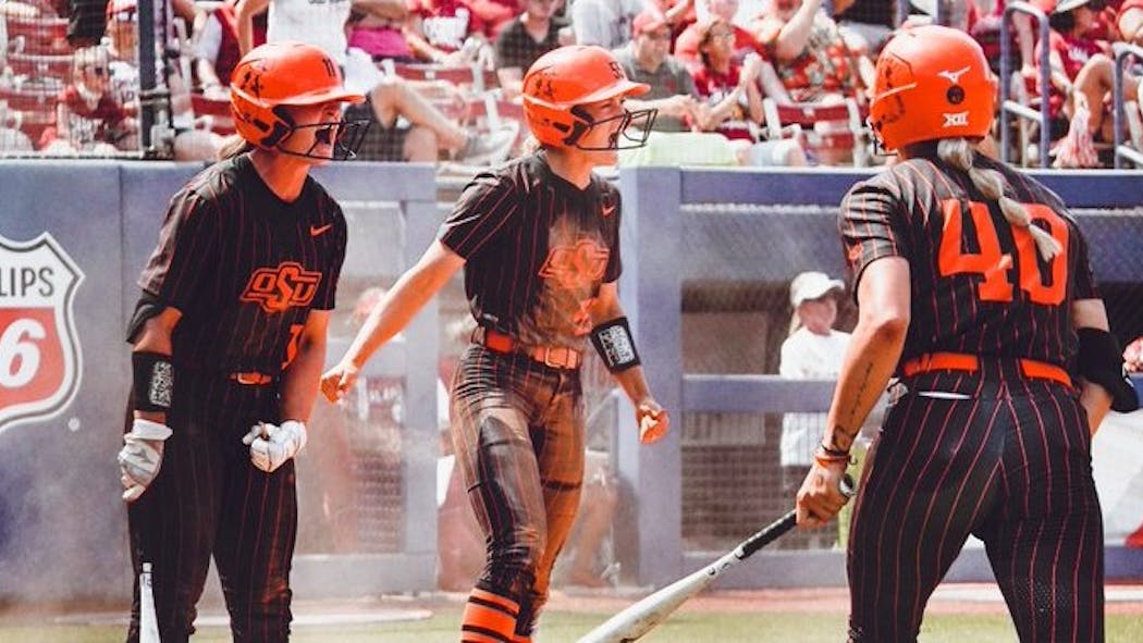 Oklahoma State Upsets Sooners 4-3 In Big 12 Final