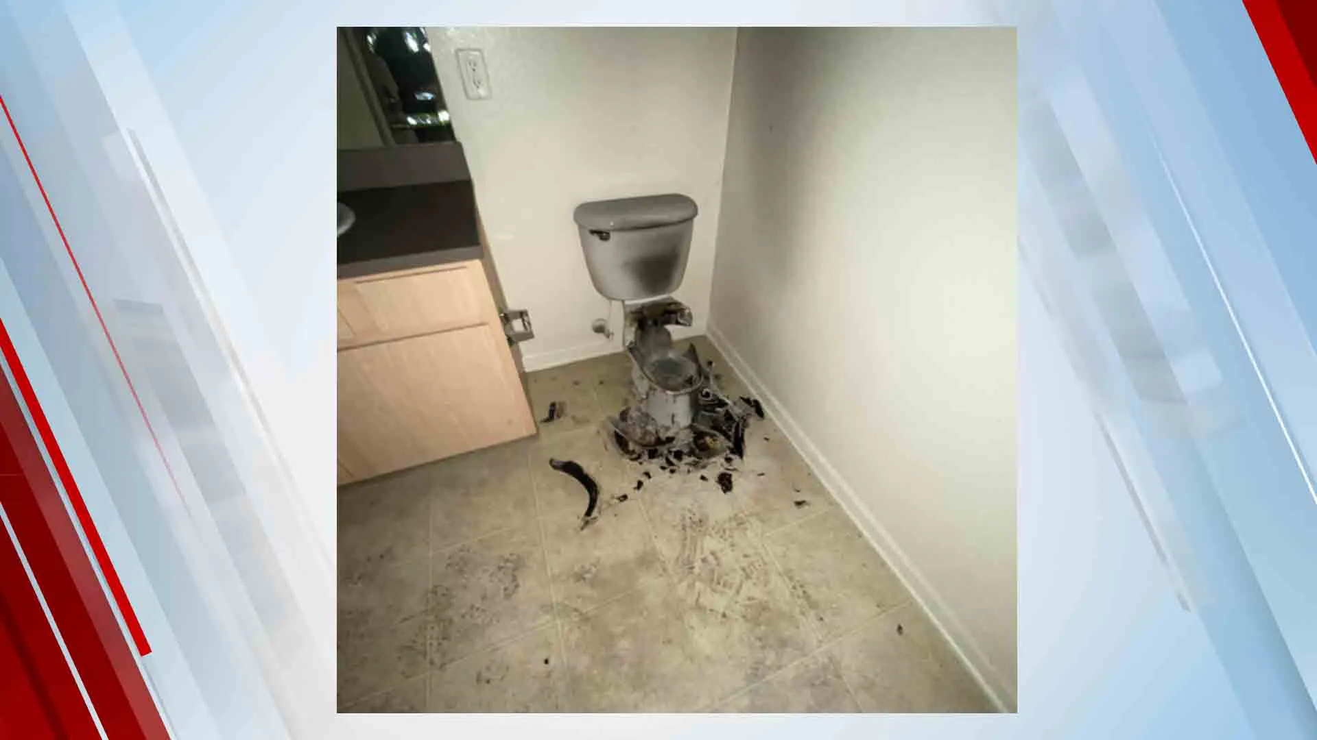 Okmulgee Firefighters: Lightning Bolt Strikes Toilet At Okmulg