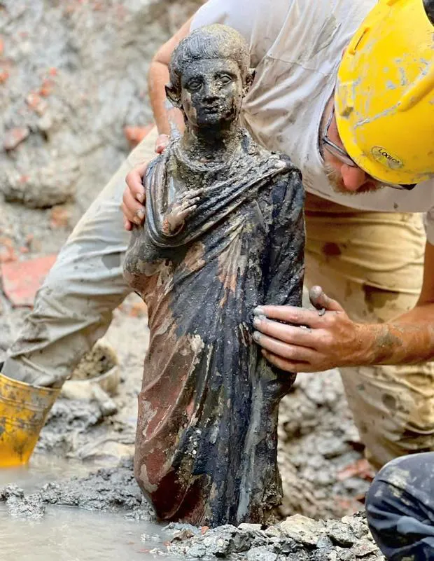 2,000-year-old Statues Discovered That Archaeologists Say Coul