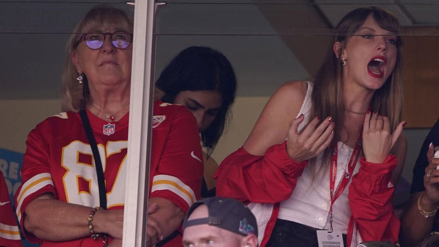 Travis Kelce notes Taylor Swift's bold appearance at Chiefs game