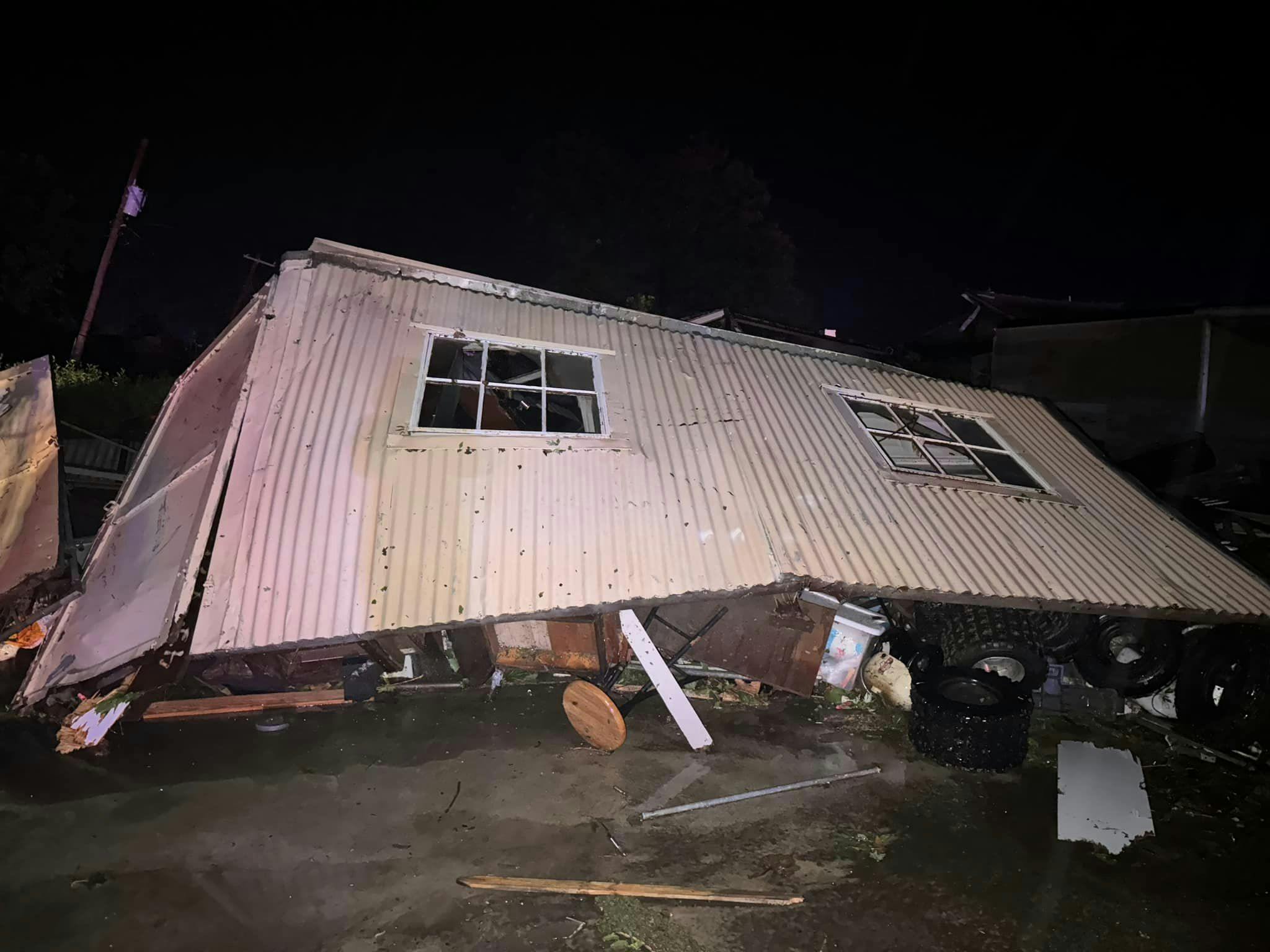 1 KILLED IN BARNSDALL AFTER TORNADO DAMAGES TOWN