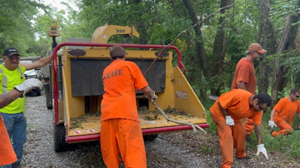 ODOC Inmates Help With Tornado Debris