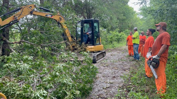ODOC Inmates Help With Tornado Debris