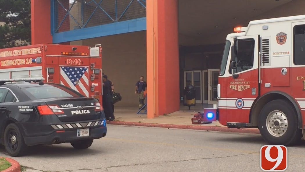 Crews Free Child Whose Foot Became Stuck In Escalator At Okc Mall