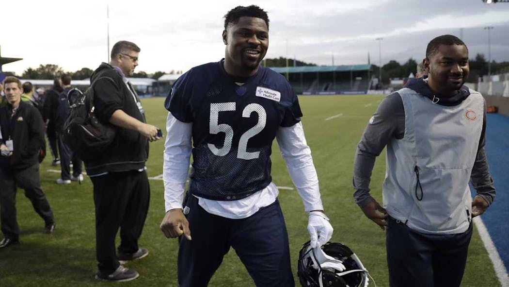 Nfl Star Khalil Mack Pays Off All 80 000 Worth Of Layaways At