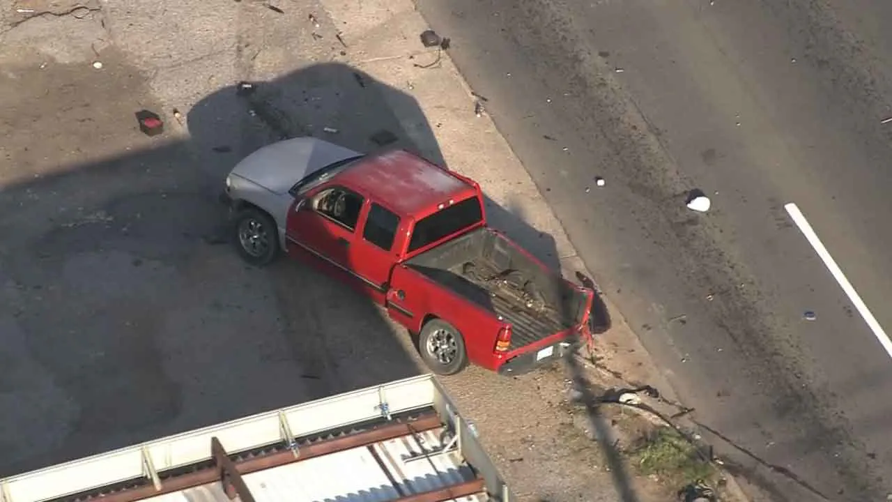 Red Pickup Truck Chase SE 44th 