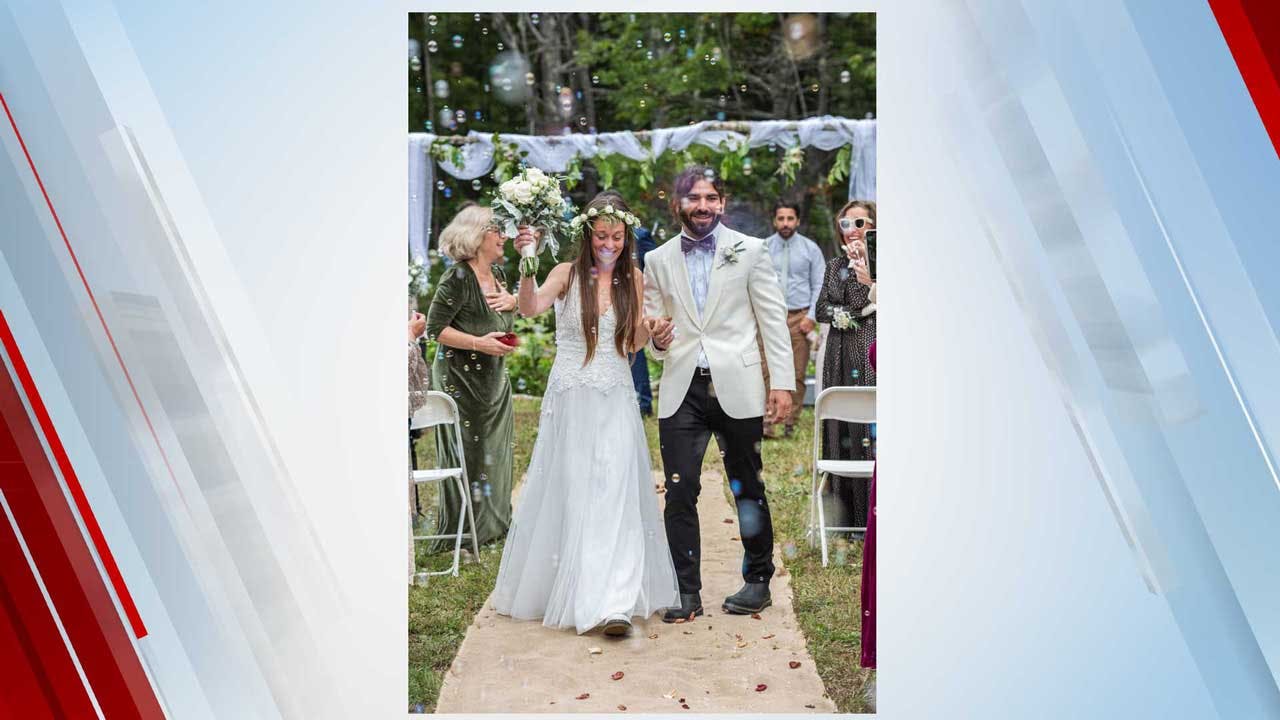 Bride Wears Special Wedding Dress For Husband, Who Is Blind