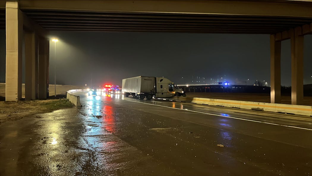 Southbound Lanes Of I 35 Near SW 15th St Now Open After Crash southbound-lanes-of-i-35-near-sw-15th-st-now-open-after-crash