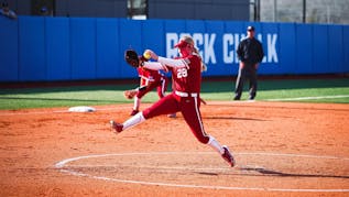 Maxwell's Gem Guides Sooners To 6-1 Win In Lawrence